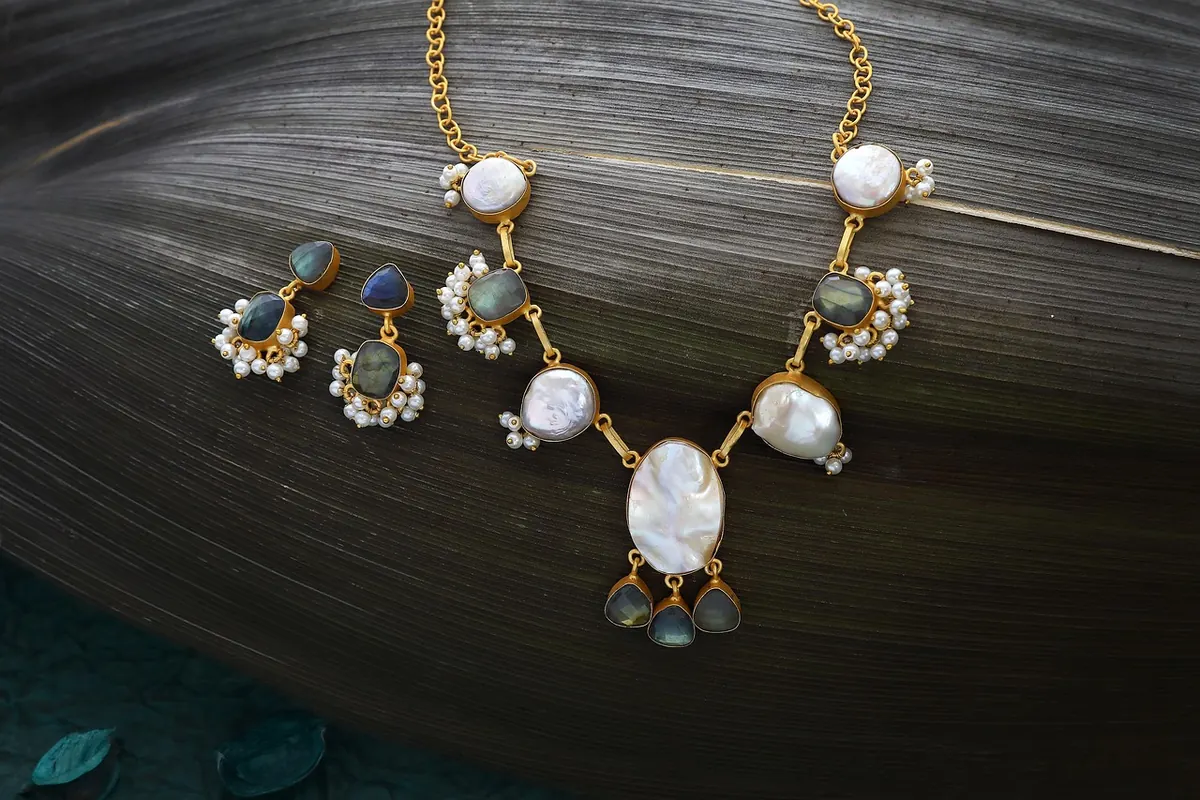 How to Clean Jewellery at Home Without Damaging Gemstones